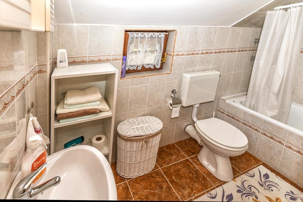 Vrilo Apartment *